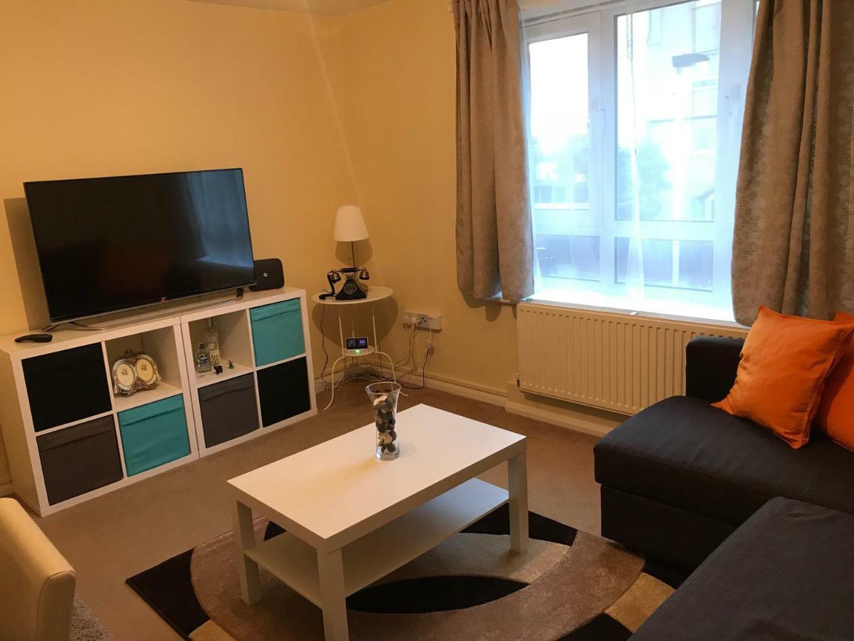 Cozy Apartment In Stratford From 18 Minutes To Central London Exteriör bild