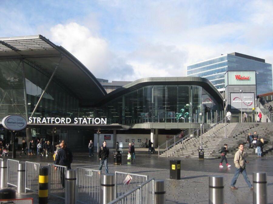 Cozy Apartment In Stratford From 18 Minutes To Central London Exteriör bild