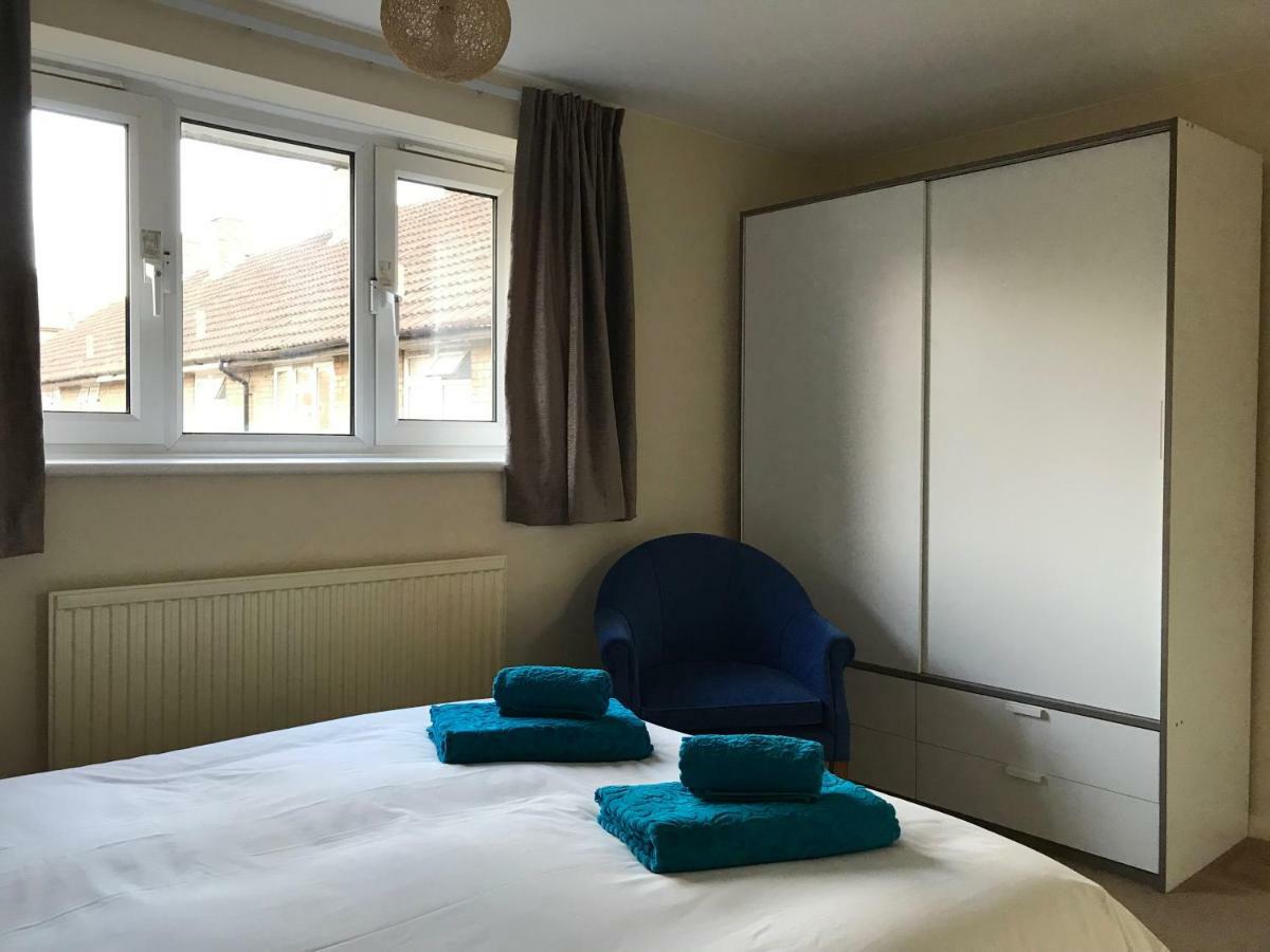 Cozy Apartment In Stratford From 18 Minutes To Central London Exteriör bild