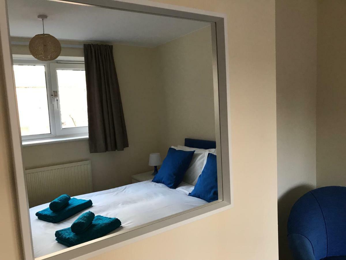 Cozy Apartment In Stratford From 18 Minutes To Central London Exteriör bild