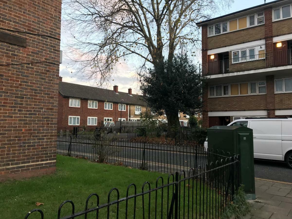 Cozy Apartment In Stratford From 18 Minutes To Central London Exteriör bild