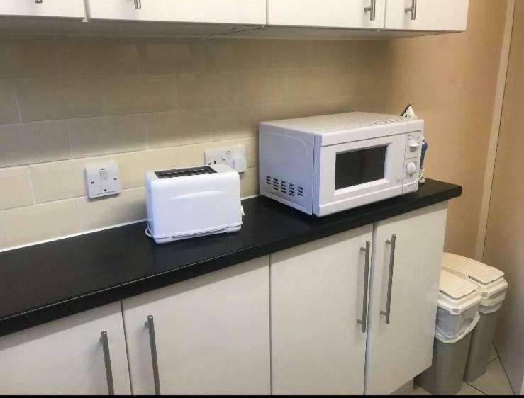 Cozy Apartment In Stratford From 18 Minutes To Central London Exteriör bild